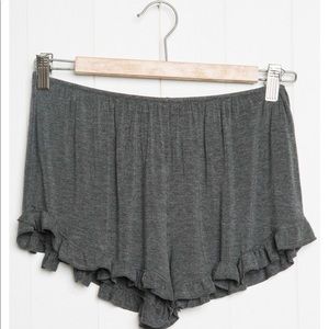 BRANDY MELVILLE flowy shorts